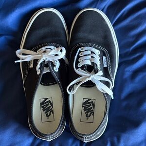 Vans Women’s sz 8.5 (Mens sz 7)  Black and White Canvas Sneakers